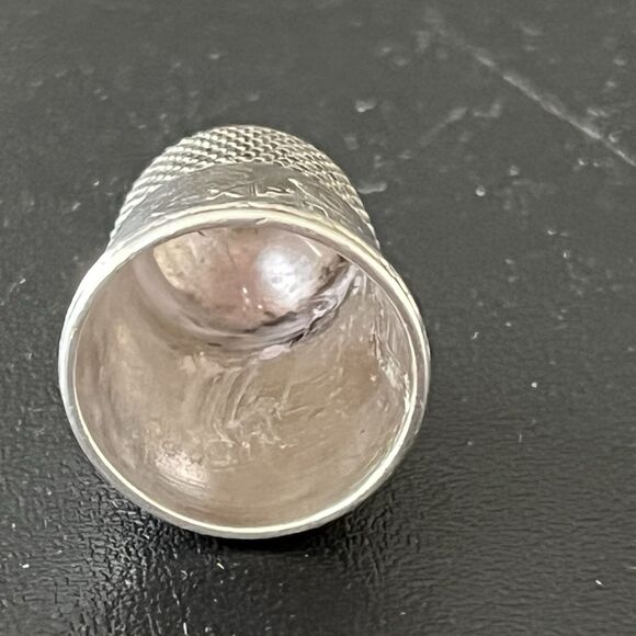Antique Simons Bros. 1893 Columbian Exposition Sterling Silver Thimble Dtd 1892 - Picture 6 of 6